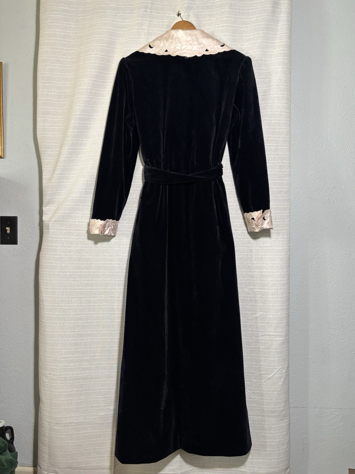 Vtg Georgette Trabolsi Velvet Robe Dressing Gown Arnel Pink Satin Cutwork Lg 50s