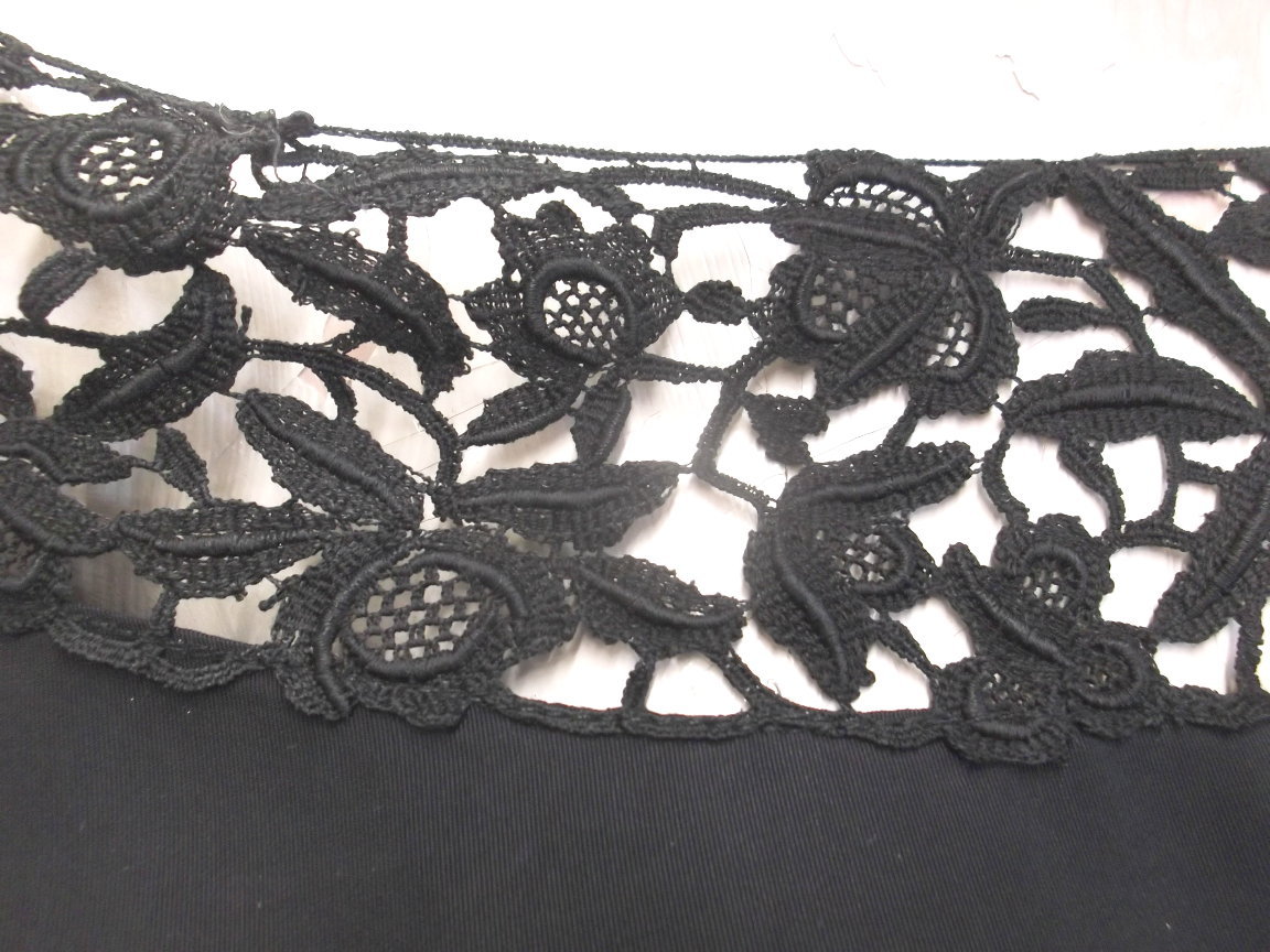 30s 40s Black Rayon Taffeta & Heavy Lace „Miss Kitty” Vict.Style Gown sz S