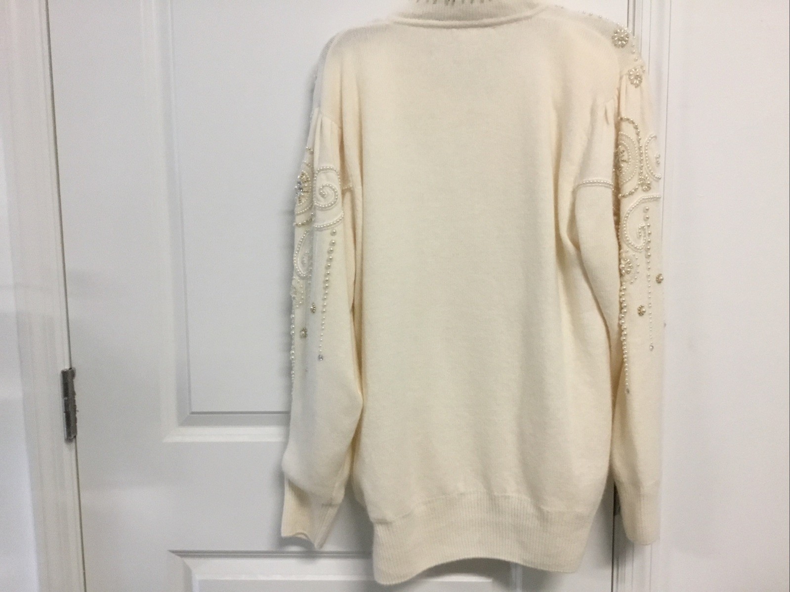Vtg Belldini CardiganSweater Beaded WoolAngoraNylon L Ivory Shoulder Pads Lined
