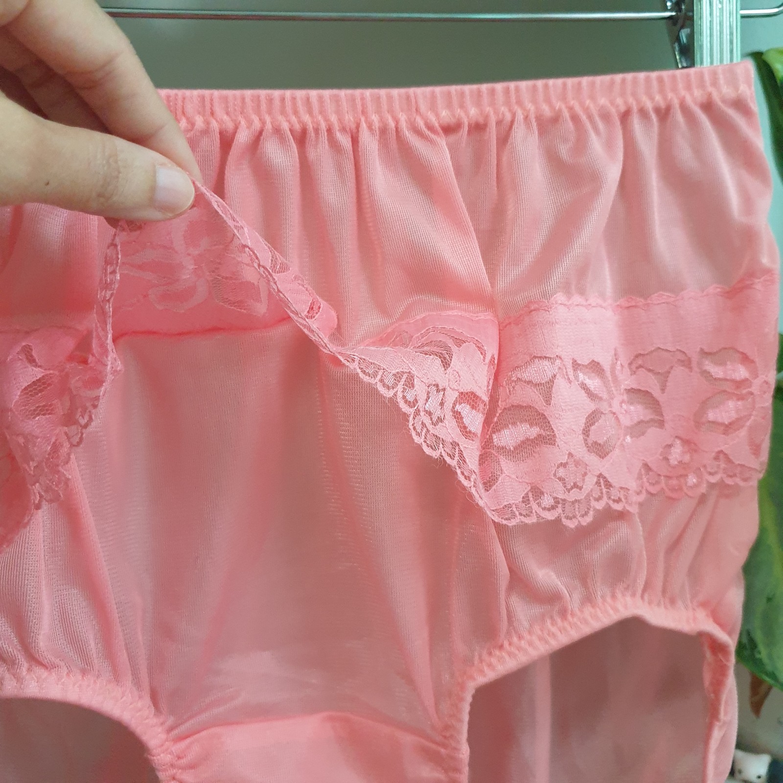 Vintage Sheer Nylon Panty Sissy Peach Floral Lace Granny Brief Sz. 8 Hip 39-43″