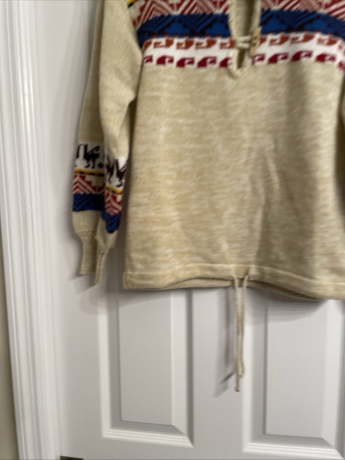 Vintage 70s Acrylic Hoodie Womens Woolco Stroller Size Medium Aztec Design
