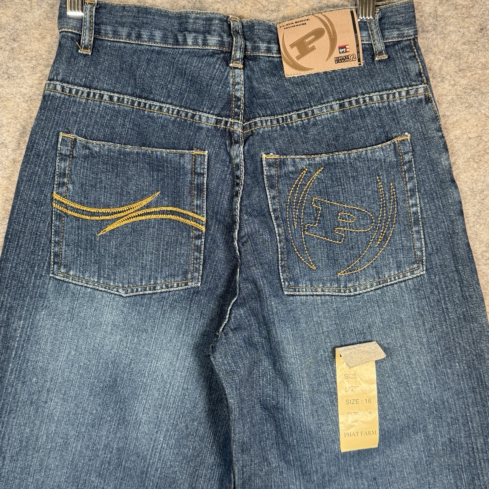 Vintage Y2K NWT Womens Phat Farm Jeans Size 16 28×29 Embroidered Baggy Hip Hop