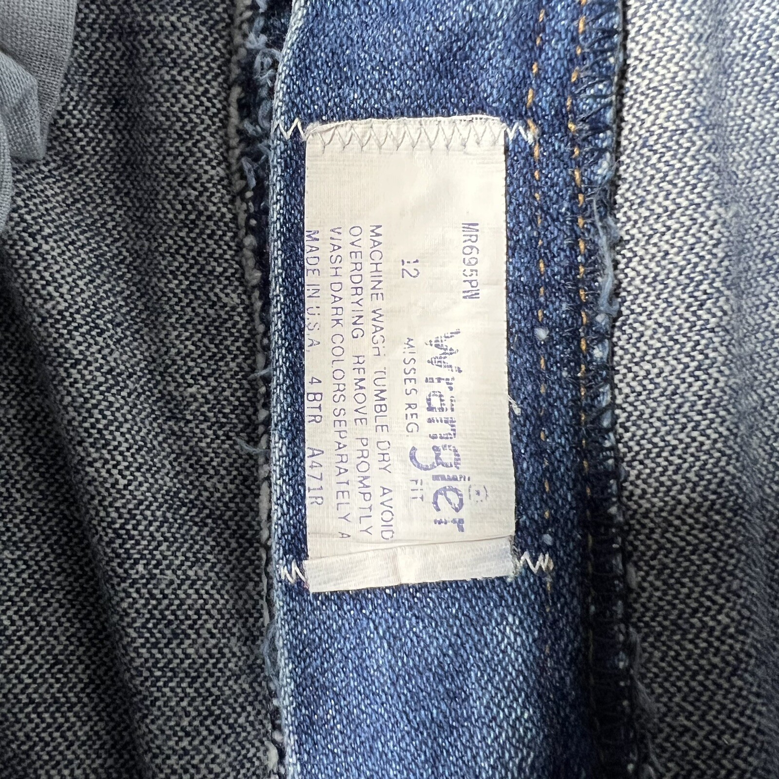 VTG Wrangler No Fault Jean Women’s 12 Misses Regular Fit Denim USA Made MR695PW