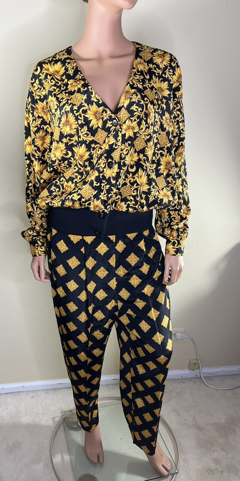 Vintage 1980’s Size 10 Collections by Josephine L/Sleeve Poly Jacket & Pant Set
