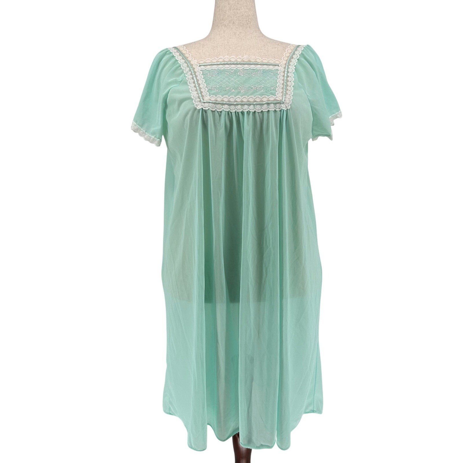 Womens Vintage 70s Nightgown Mint Green Lace Trim Babydoll Carriage Court Sears