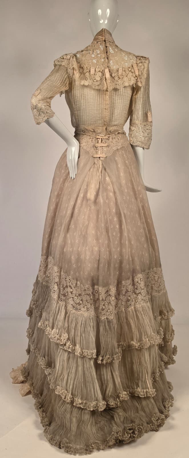 ETHEREAL EARLY EDWARDIAN COTTON ORGANDY DRESS W SPIDERWEB LACE + RICH RUFFLES