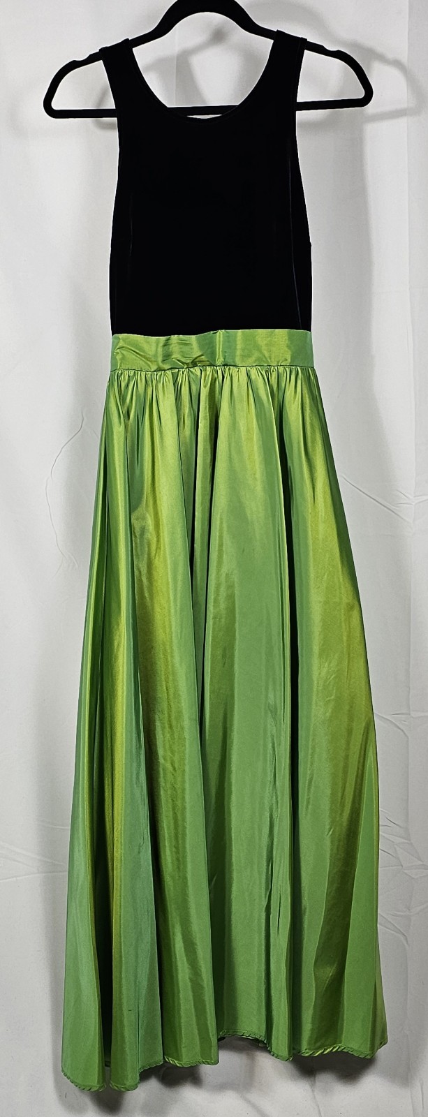 Vintage 80s Black Velvet Bodice & Iridescent Green Taffeta Skirt Gown ~ Vibrant!