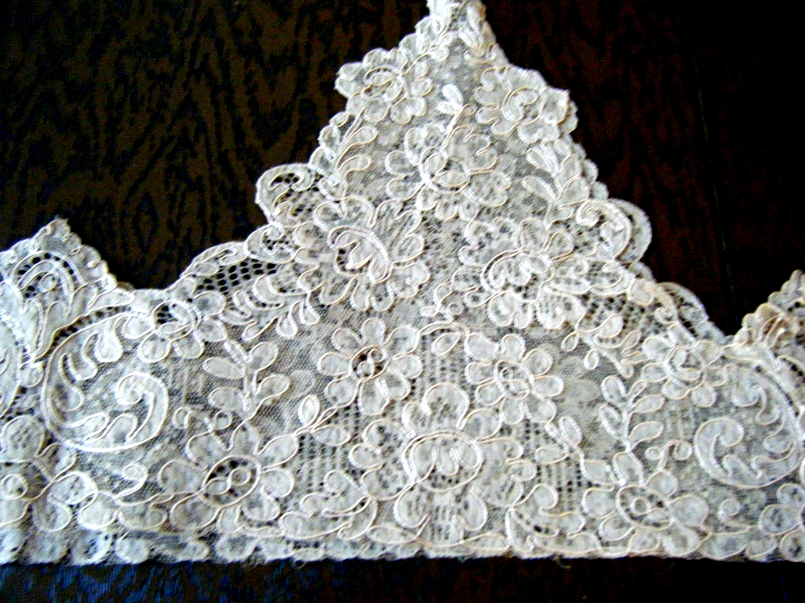 Antique Alencon bobbin lace Top Chemise Cami/Nightgown Corset Topper soft tan