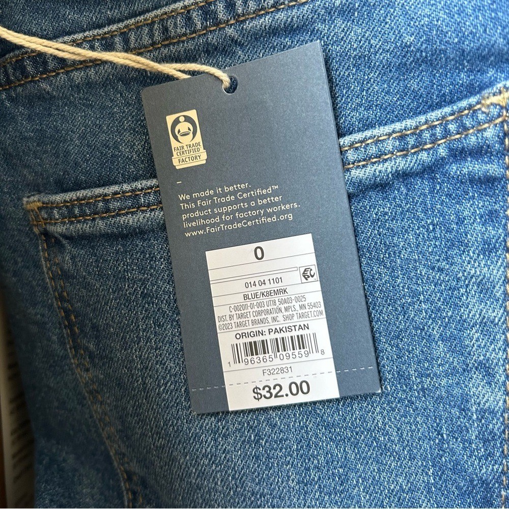 NWT 0 Universal Thread Medium Wash Ankle Bootcut Vintage Stretch Jeans