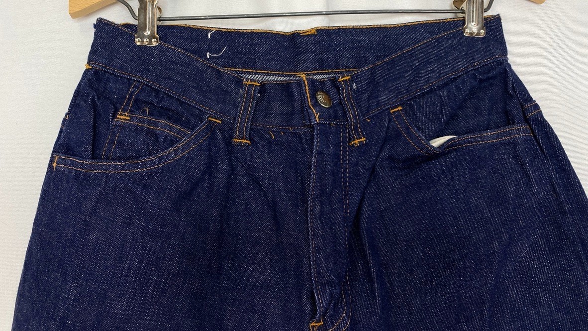 Vintage 1970s LEVI’S for GALS BIG E jeans high waist dark blue wash cotton denim