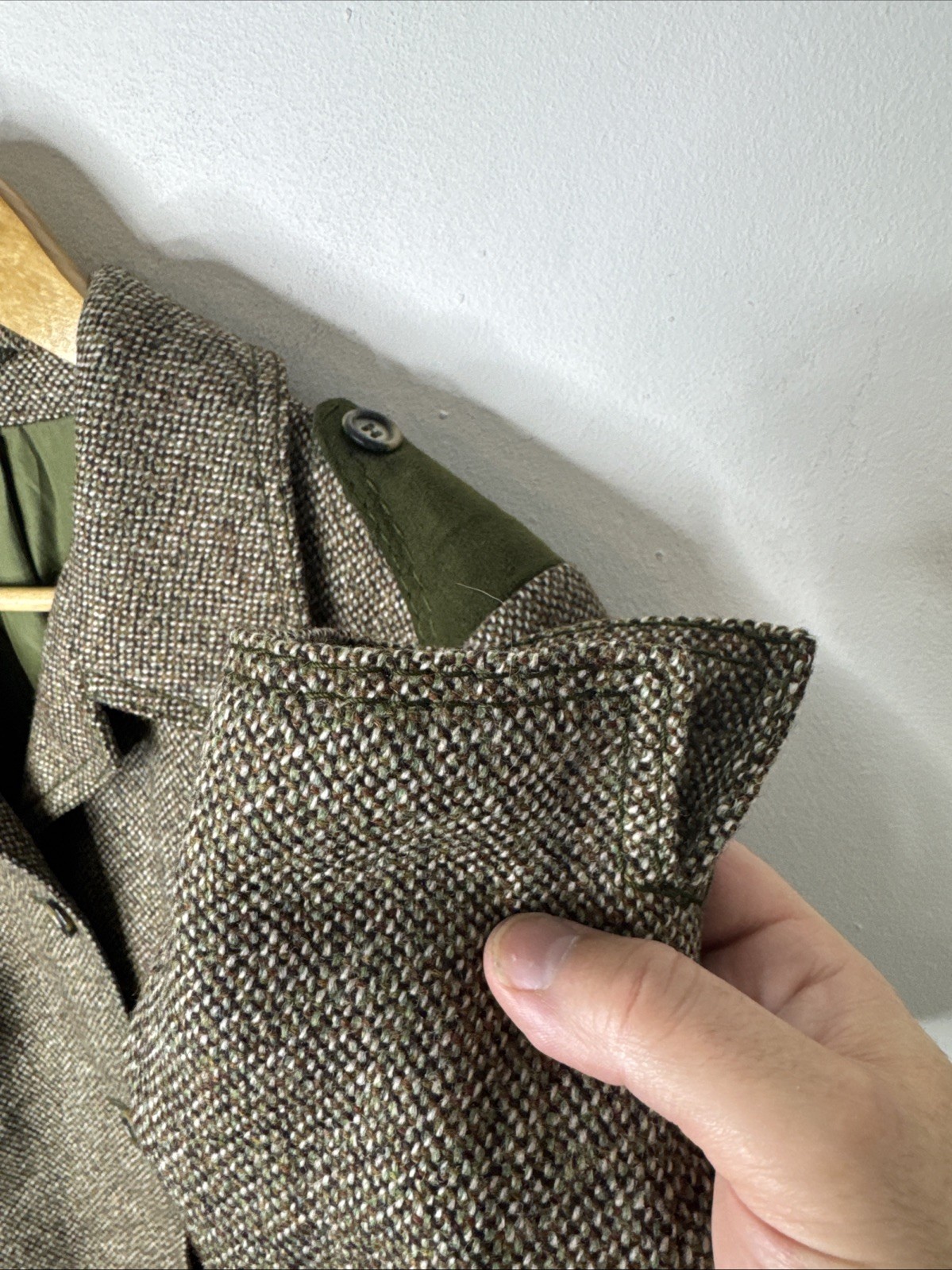 Vintage Lindner Women M Tweed Wool Jacket Green Suede Trim Equestrian 70s German