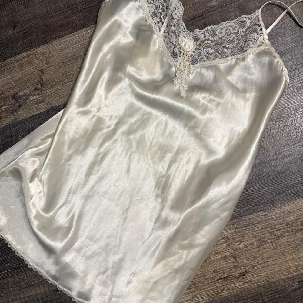 Vintage Soft moments new york Cream lace slip dress with adjustable straps