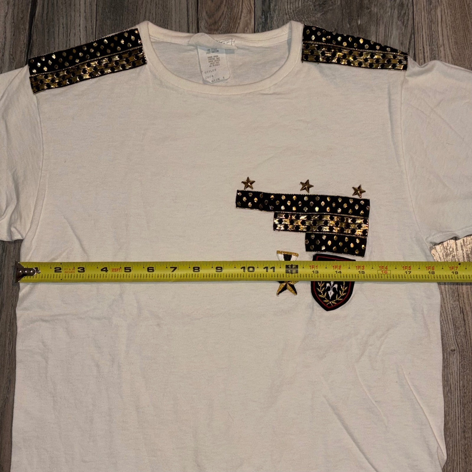 Beverly Hills Place Vintage Military Embellished T-Shirt Cream Gold Stars Size 1