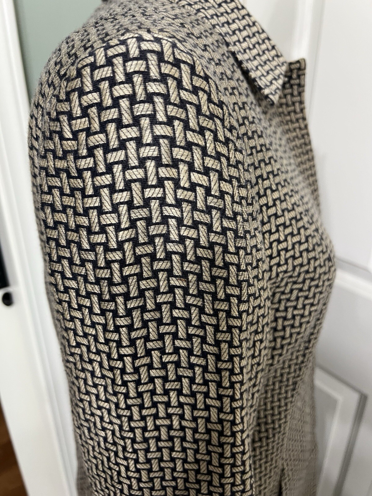 VTG Dana Buchman Black/Gold Geometric Pattern 2pc Jacket Sz Skirt Sz10P Suit