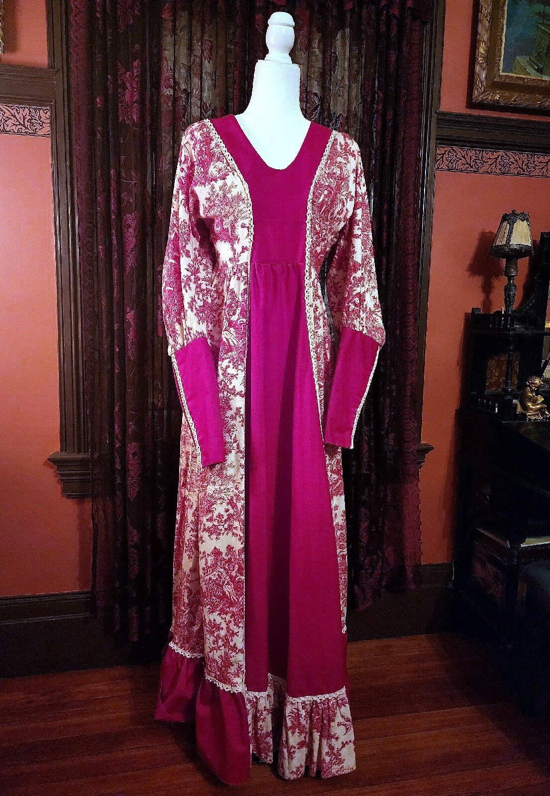 Vtg 1970’s Gunne Sax Black Label Red toile de jouy Maxi Maiden Dress Sz 11
