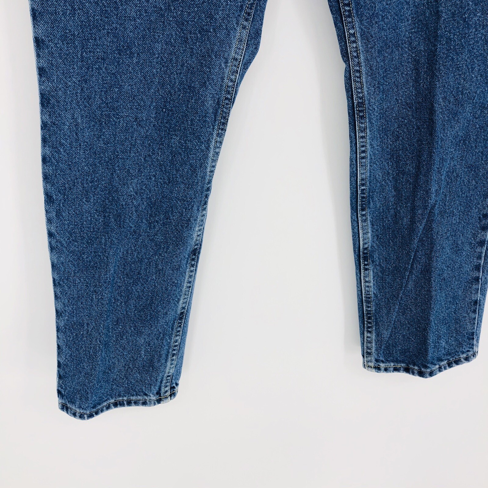 Vintage Tommy Hilfiger Classic Jean Size 9/28 100% Cotton Mom jean High Rise USA