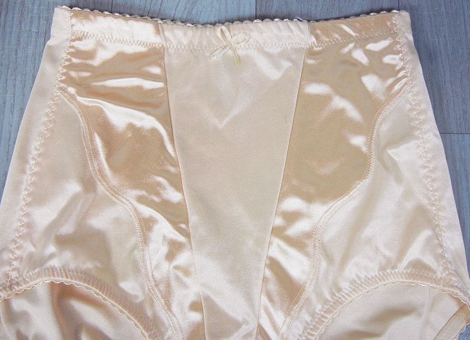 Vintage Donna Loren Silky PEACH Girdle Shapewear Panties size XL