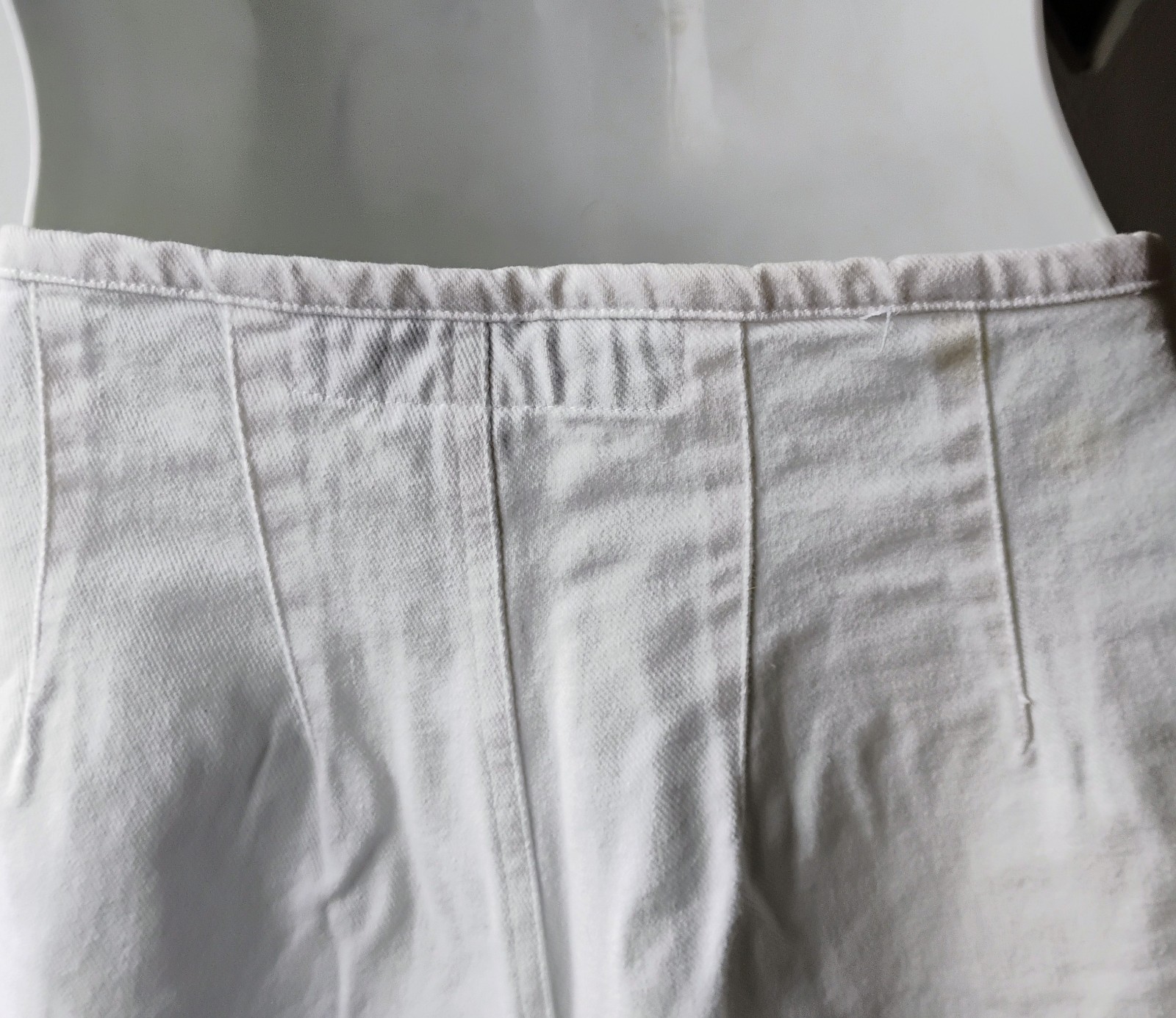 VTG 90’s „plugg Jean Wear” White Denim Button Fly Short Shorts 7