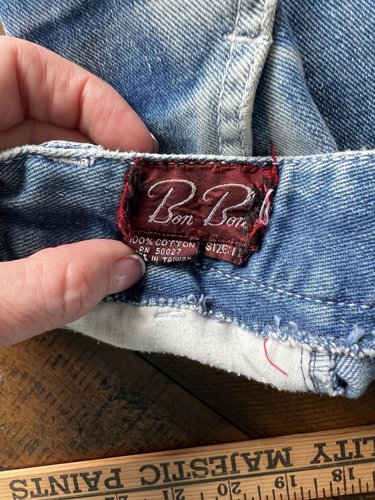 Vintage Bon Bon Shorts 25 Inch Waist 37 Inch Hip Size 2