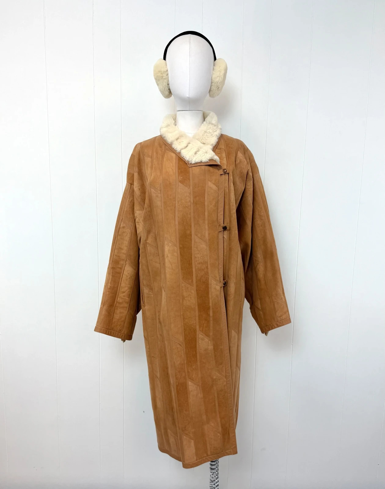 Vintage 1970s 80s Krizia Italy Brown Suede Leather Chinchilla Fur Coat Jacket
