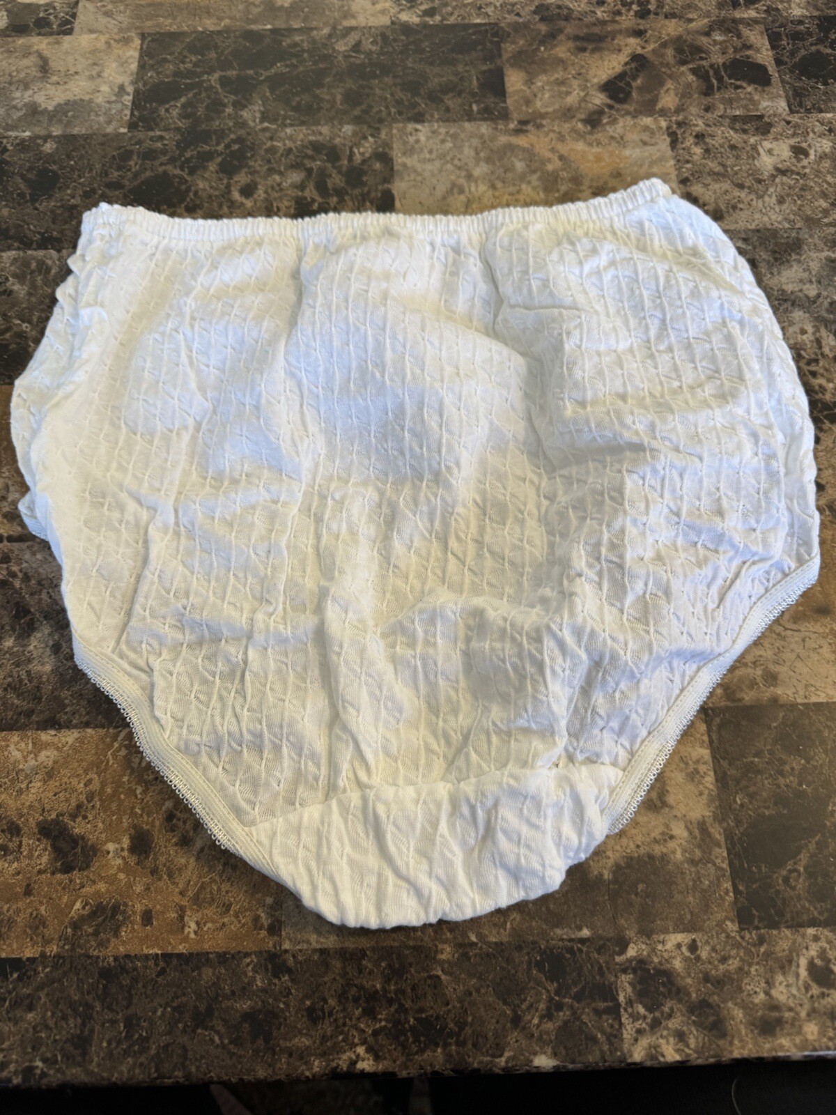 VINTAGE FEMINA COTTON / POLYESTER GRANNY PANTY! SIZE 7 NEW! WHITE