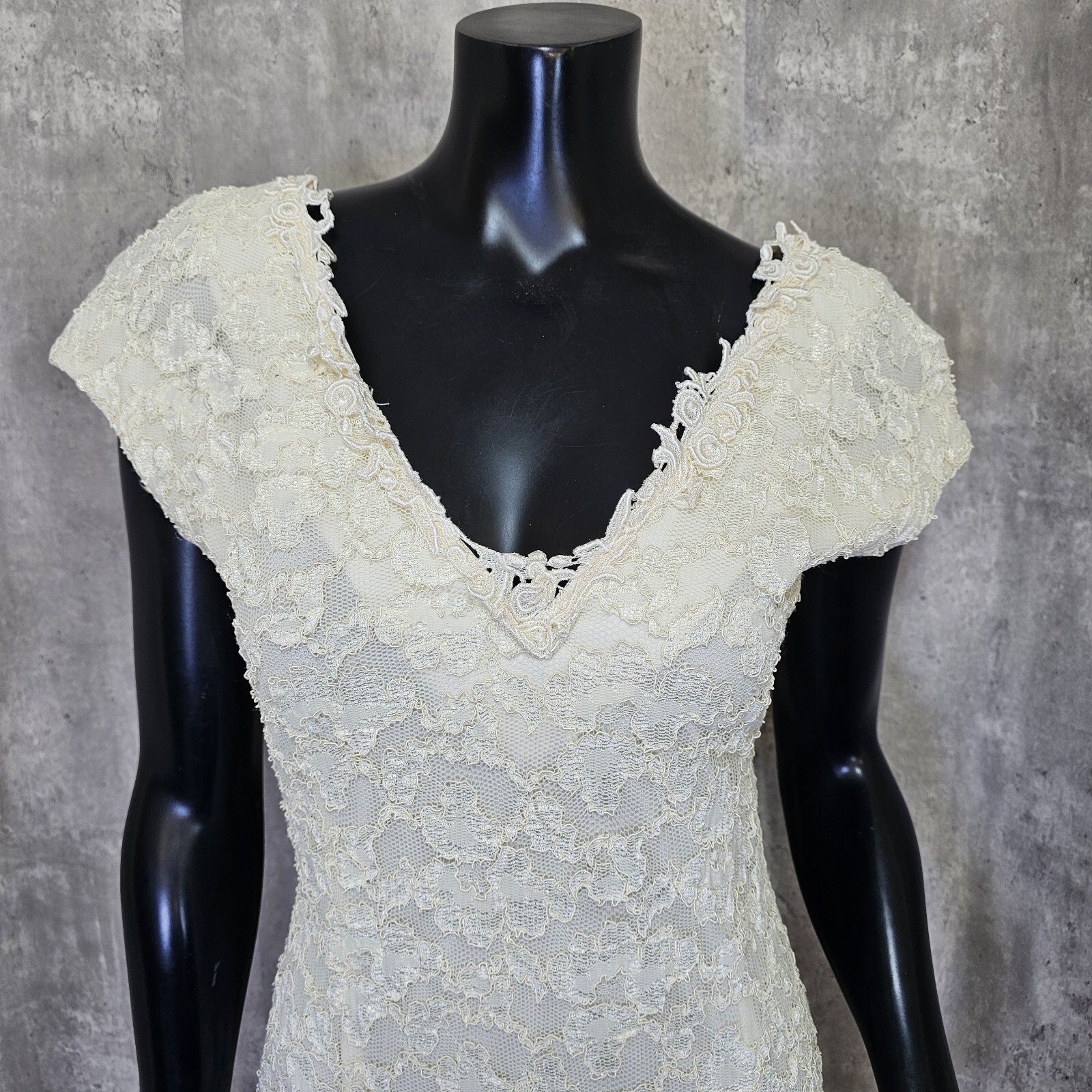 Vintage 80s 90s Molly Malloy Womens M Ivory Lace Wiggle Dress Cocktail Party