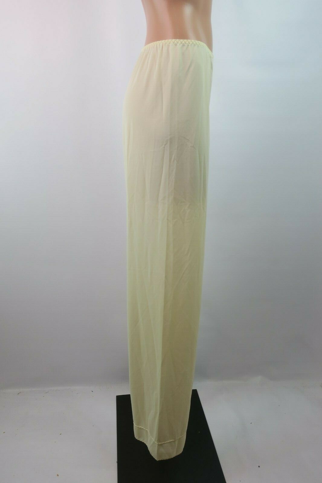 VTG 70s USA WONDER MAID Sz M Nude Hi Waisted Antron Nylon Slip Pants Lace Trim