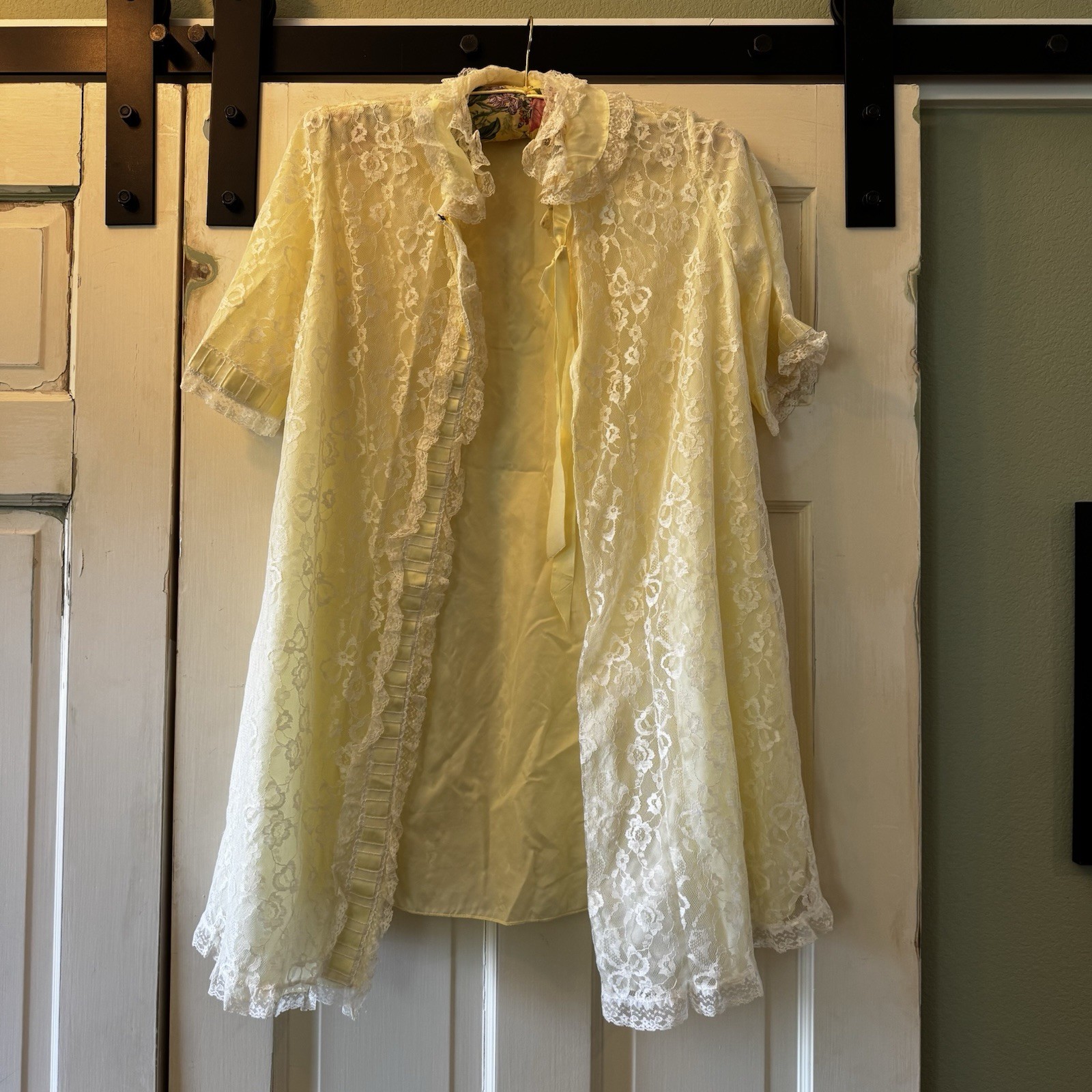 Vintage Yellow Lace Odette Barsa Robe Sz L