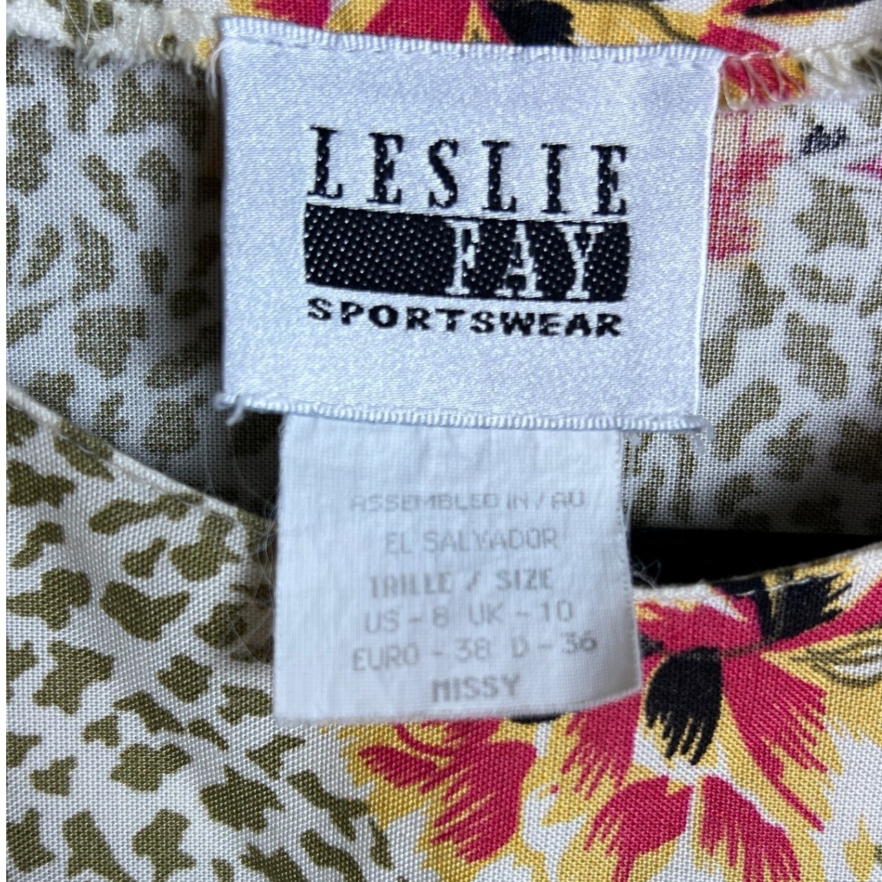 Leslie Fay Vintage 90s Floral Animal Print Button Shoulder Rayon Blouse Size 8