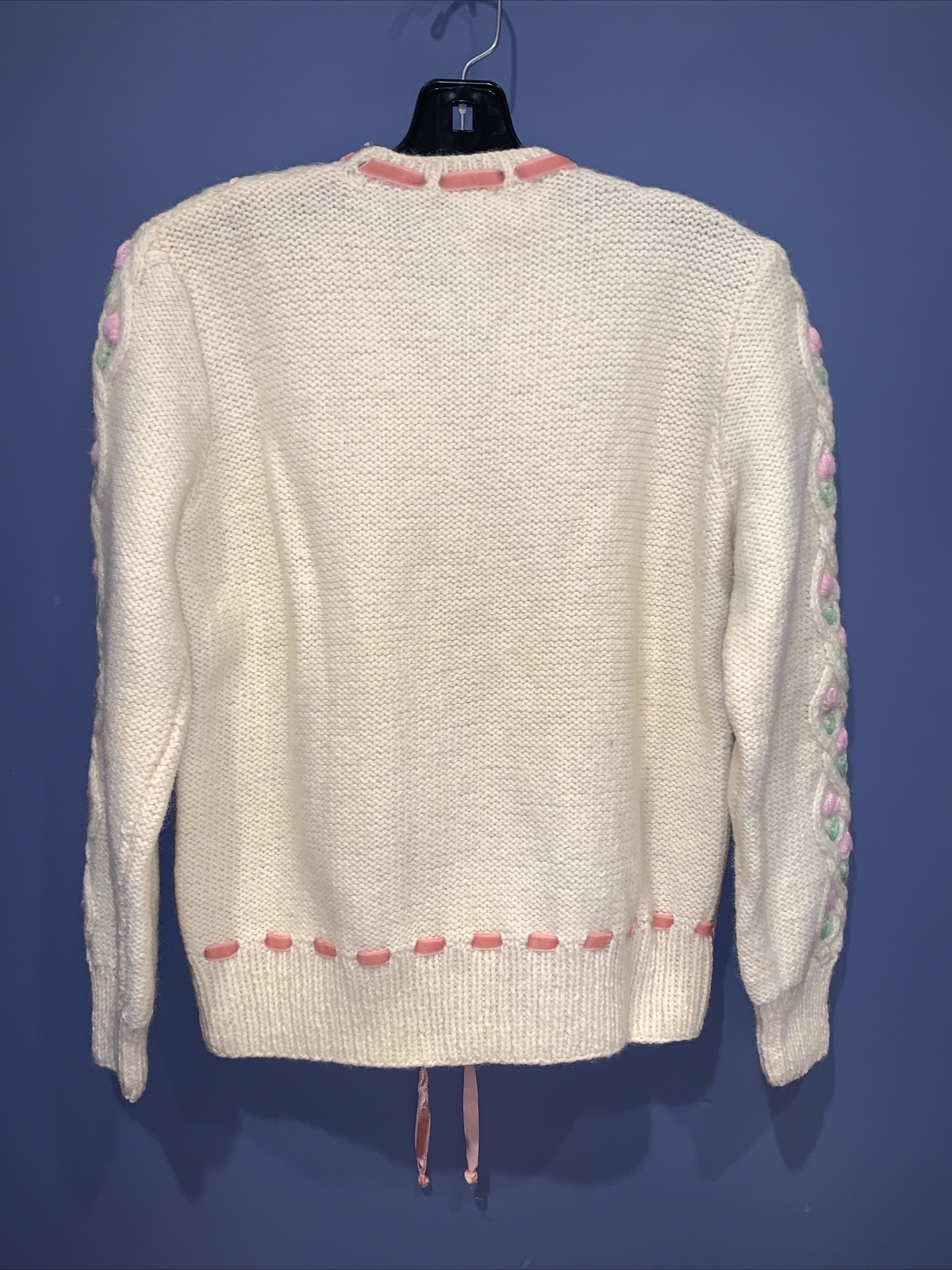 S Wool Vintage Hand Knit Cottage Core Cardigan, Ivory, Floral, 1960’s excellent