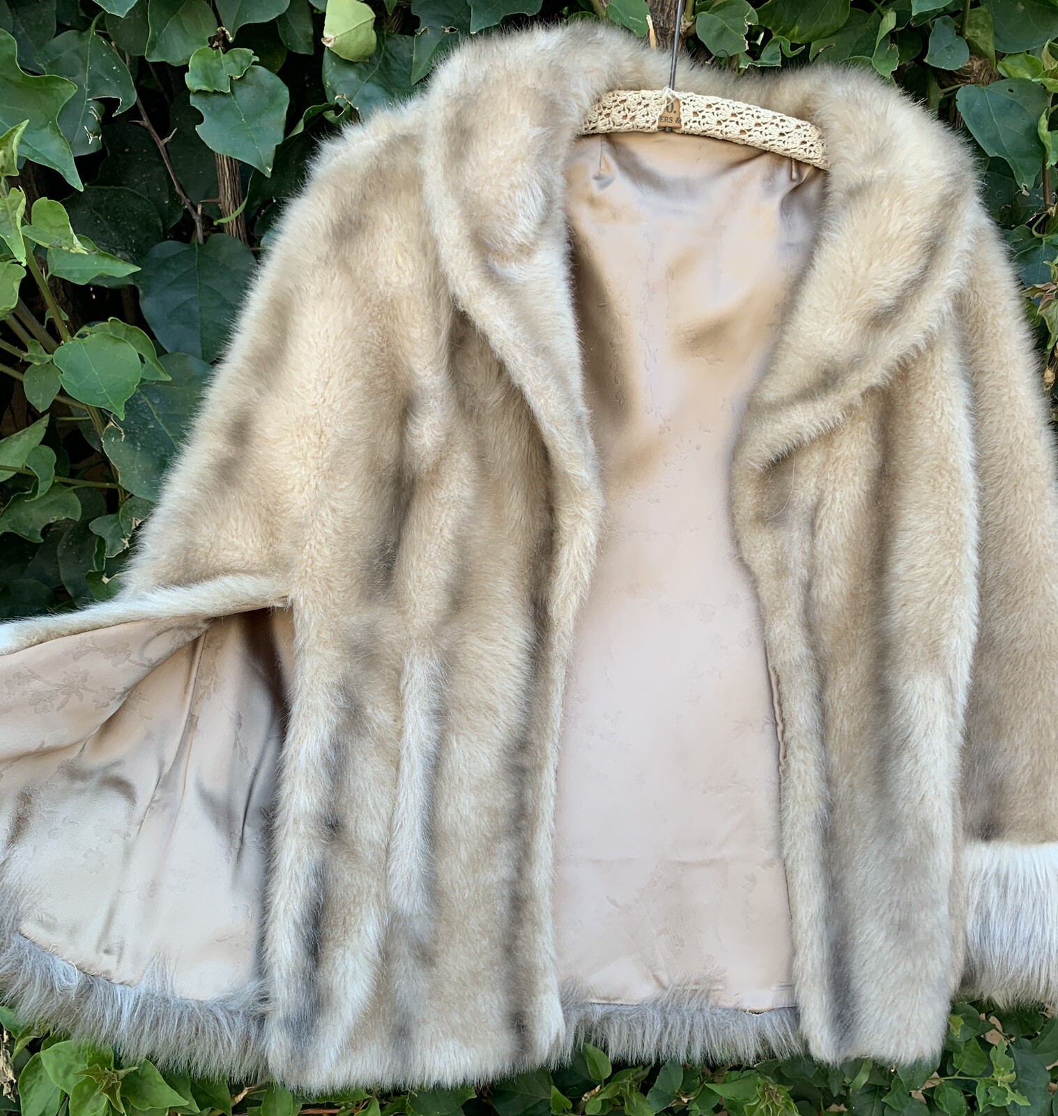 Sears Fashions Regina Glenara by Glenoit Cape Capelet Faux Fur Mob Wife Size S