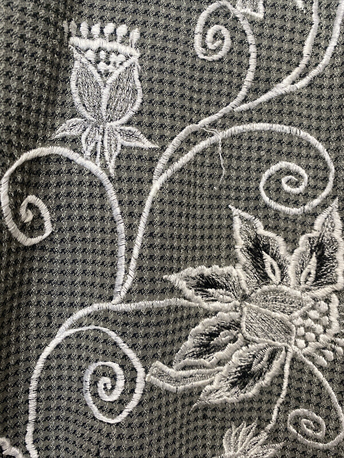 Vintage Rare Gold & Diamond Women’s Button Up White Filigree Shirt Size Large