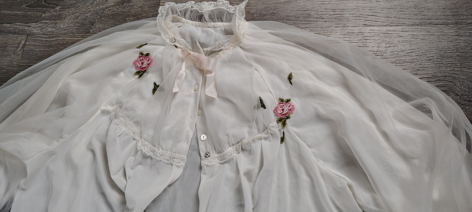 Vtg Laros Peignoir Set Nightgown Robe White Lace Rose Appliques Large 34 USA