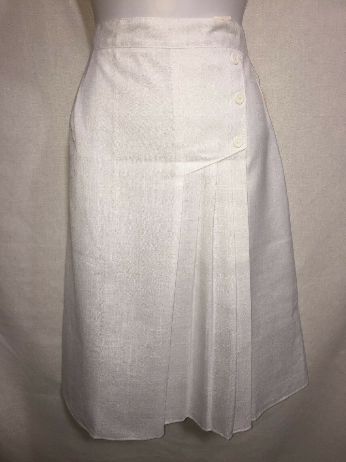 Vintage White Skirt Size 12 Classic JR Bentley Shapely Pleated Midi Asymmetrical