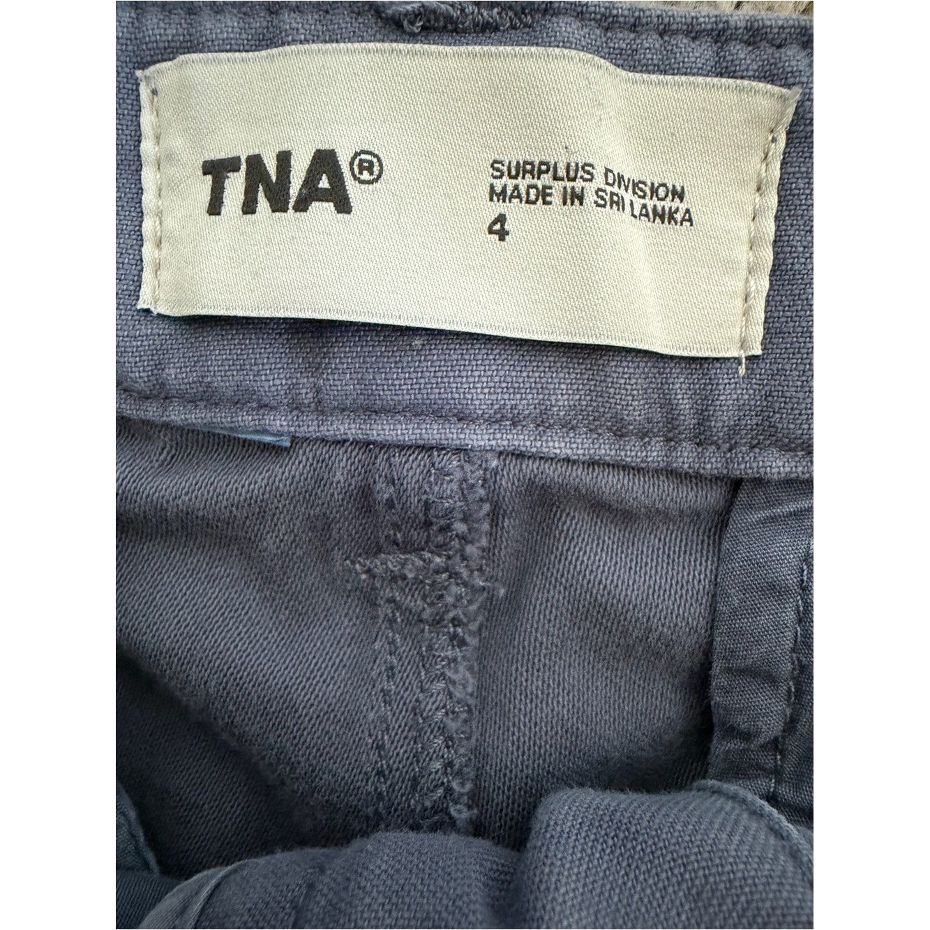 Aritzia TNA Supply Cargo Pants GD Vintage Navy 100% Cotton Size 4