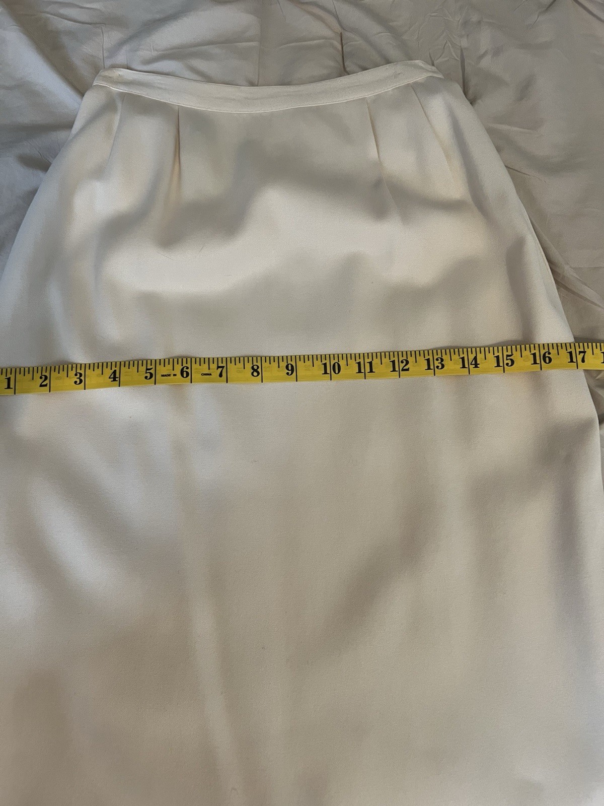 Lovely St. Gillian Rayon /Wool Off-White Skirt & Long Sleeve Top Set Size 4