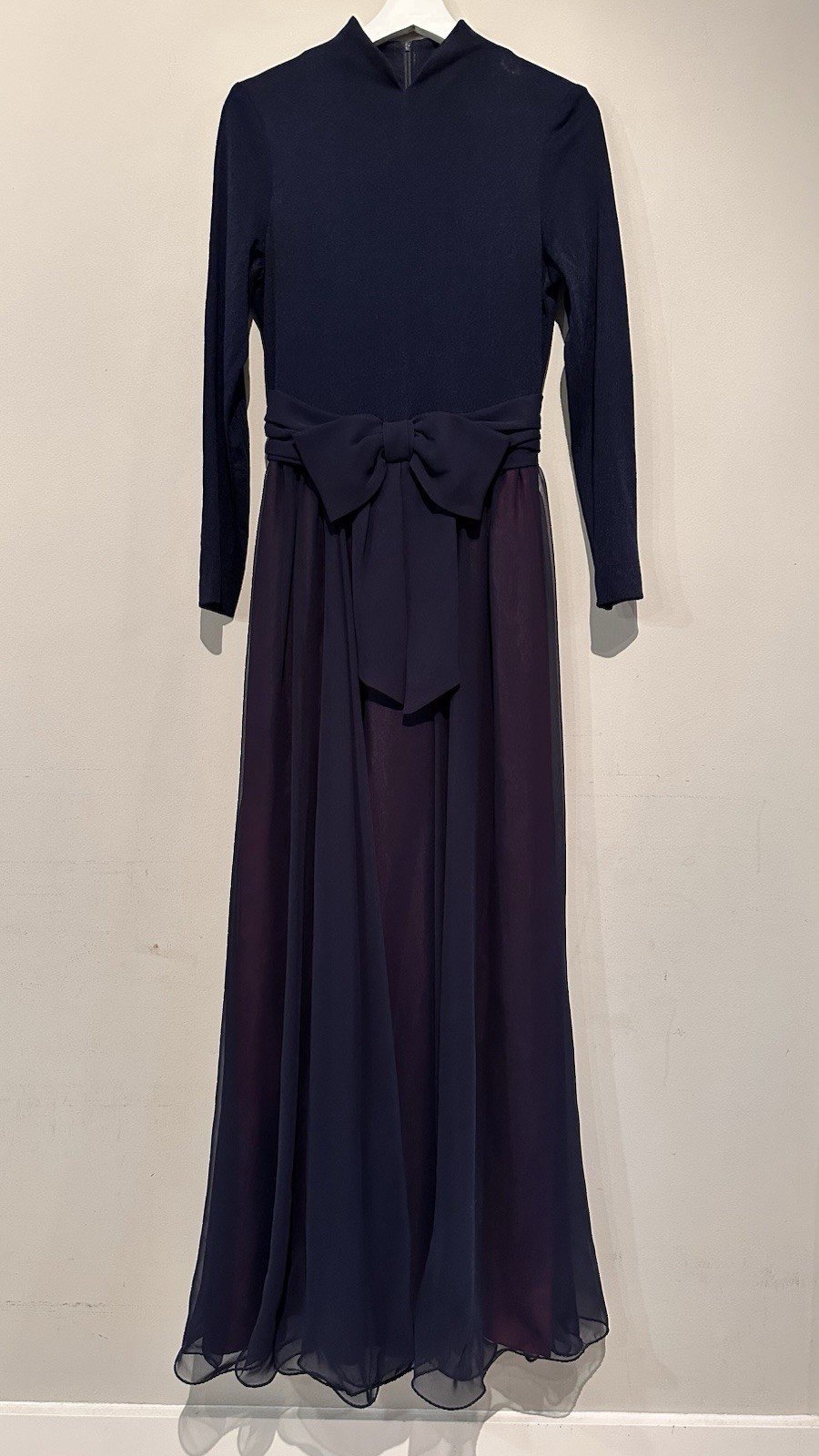Vintage Miss Elliette Classic Elegant 70’s Navy Blue Women Maxi Gown Chiffon