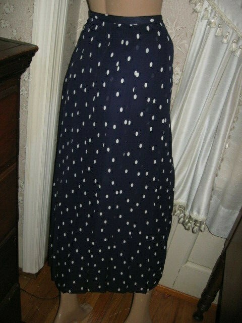 VINTAGE NAVY BLUE/WHITE POLKA DOT LINED PLEATED SKIRT – NORTON MCNAUGHTON – 18