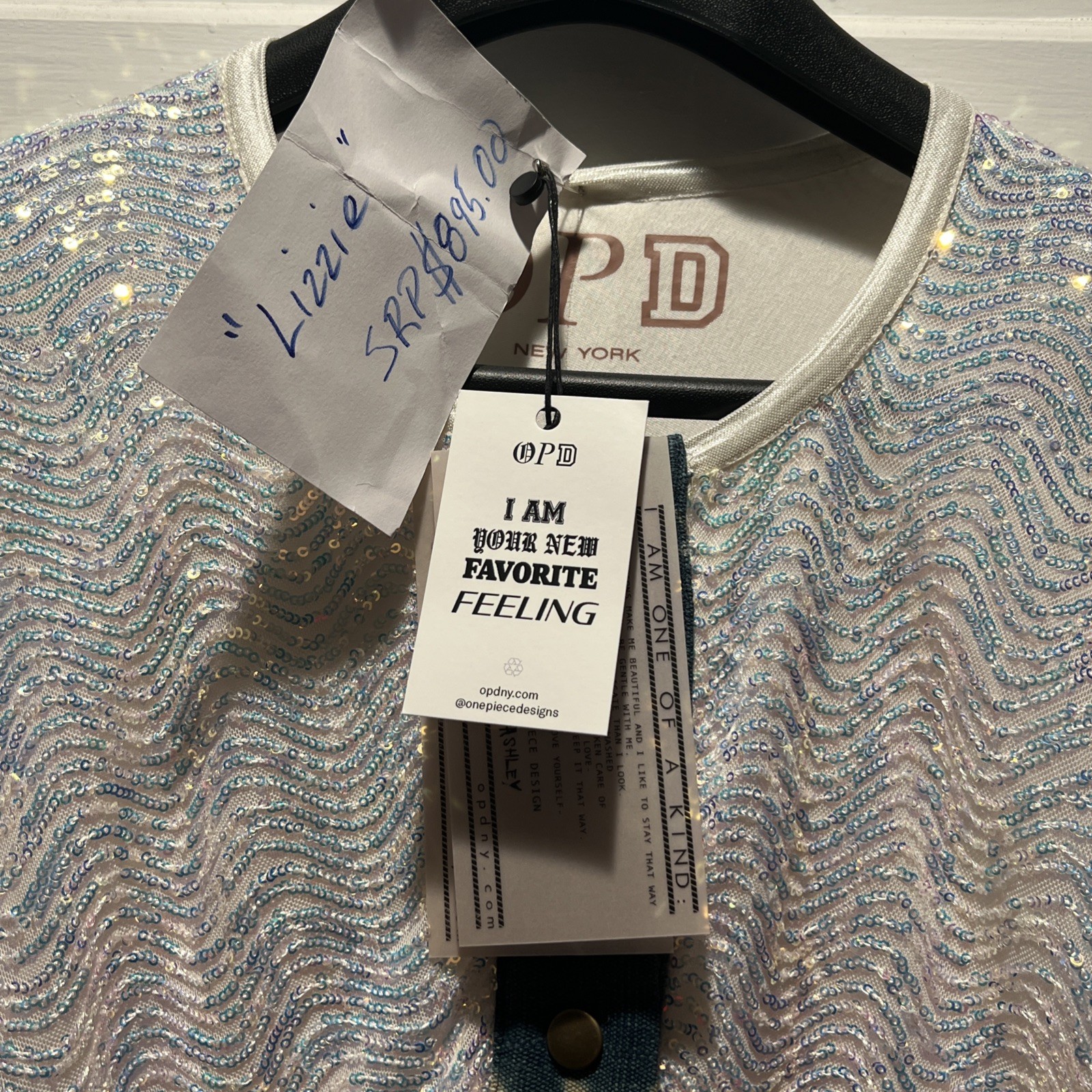 OPD NEW YORK EXQUISITE WHITE SEQUINED „LIZZIE” BOMBER JACKET 2X?