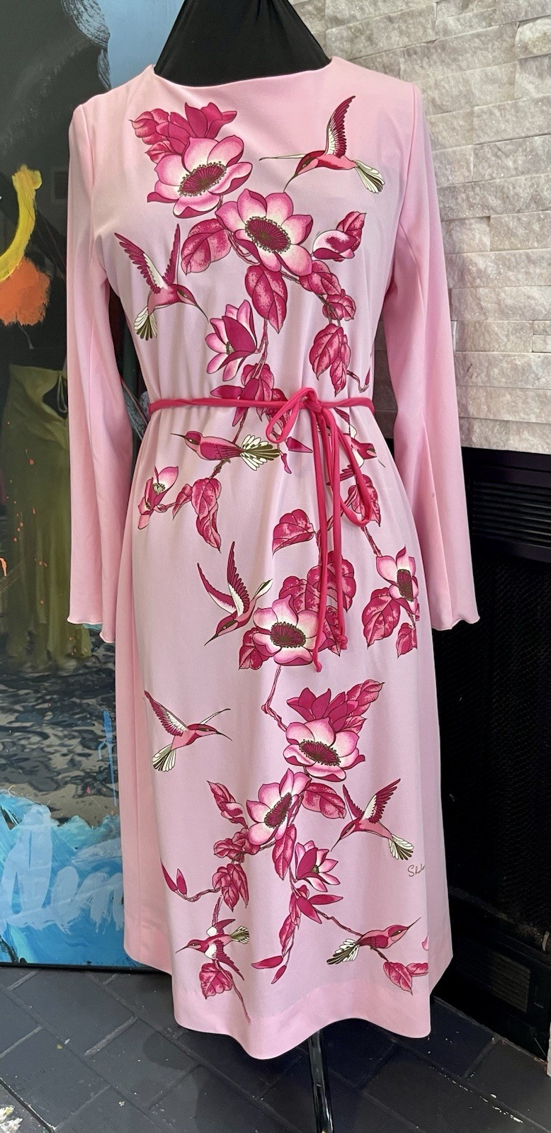 VTG Miss Shaheen Hawaiian 70s Pink Floral Hummingbird Sheath Belted Dress