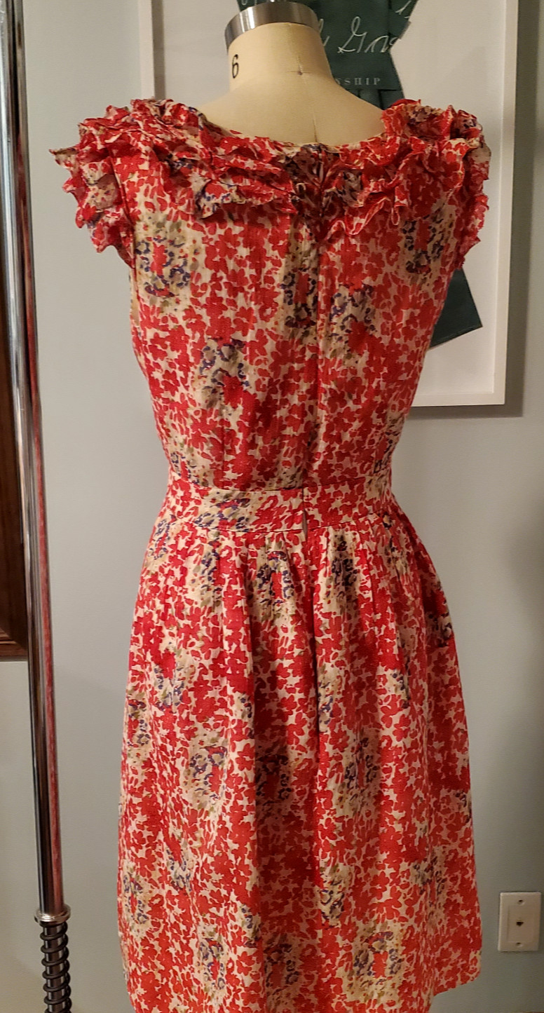 90s VTG Kay Unger Cotton + Silk Red Floral Patterened Dress w/ Frilled Collar