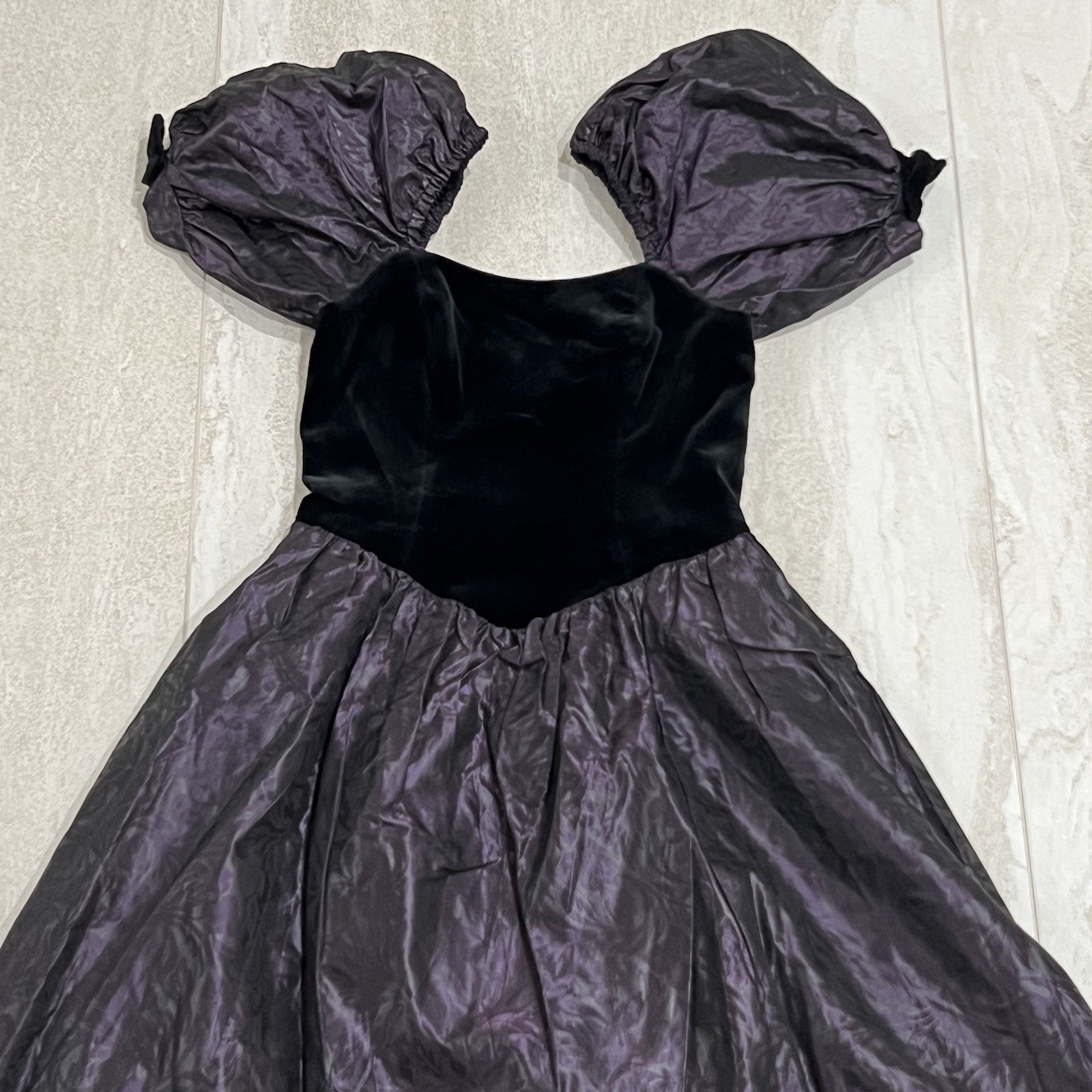 Vintage Laura Ashley Dress Sz 12 UK 10 USA Ruffle Puff Sleeve Purple Black EUC