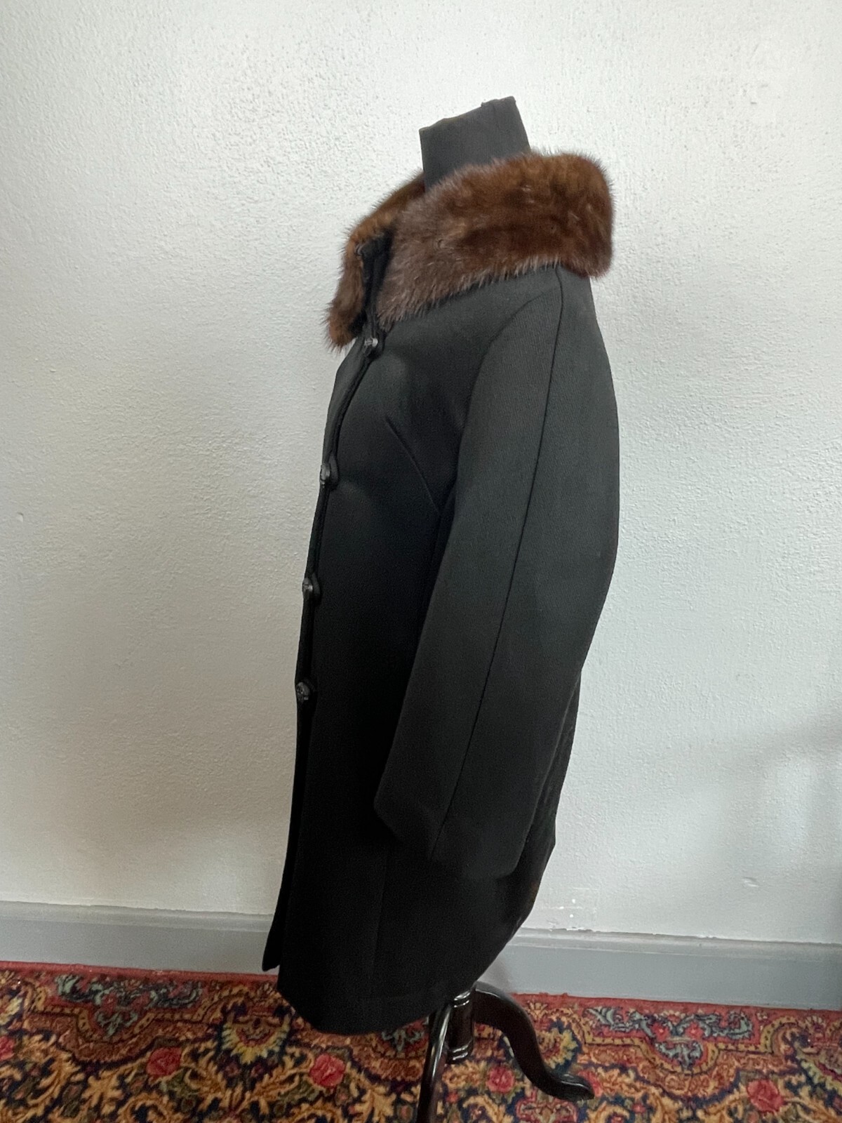 Vintage Forstmann by Penn Craft Women’s Black Fur Collar Asymmetric Button Coat