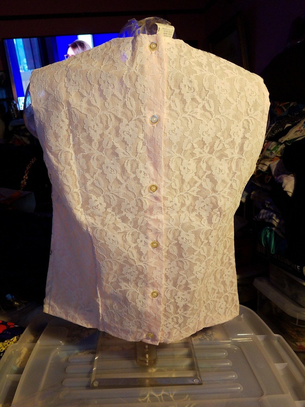 VINTAGE 1950’S WOMEN’S LACE pink Darlene BLOUSE SIZE 32 Nwt