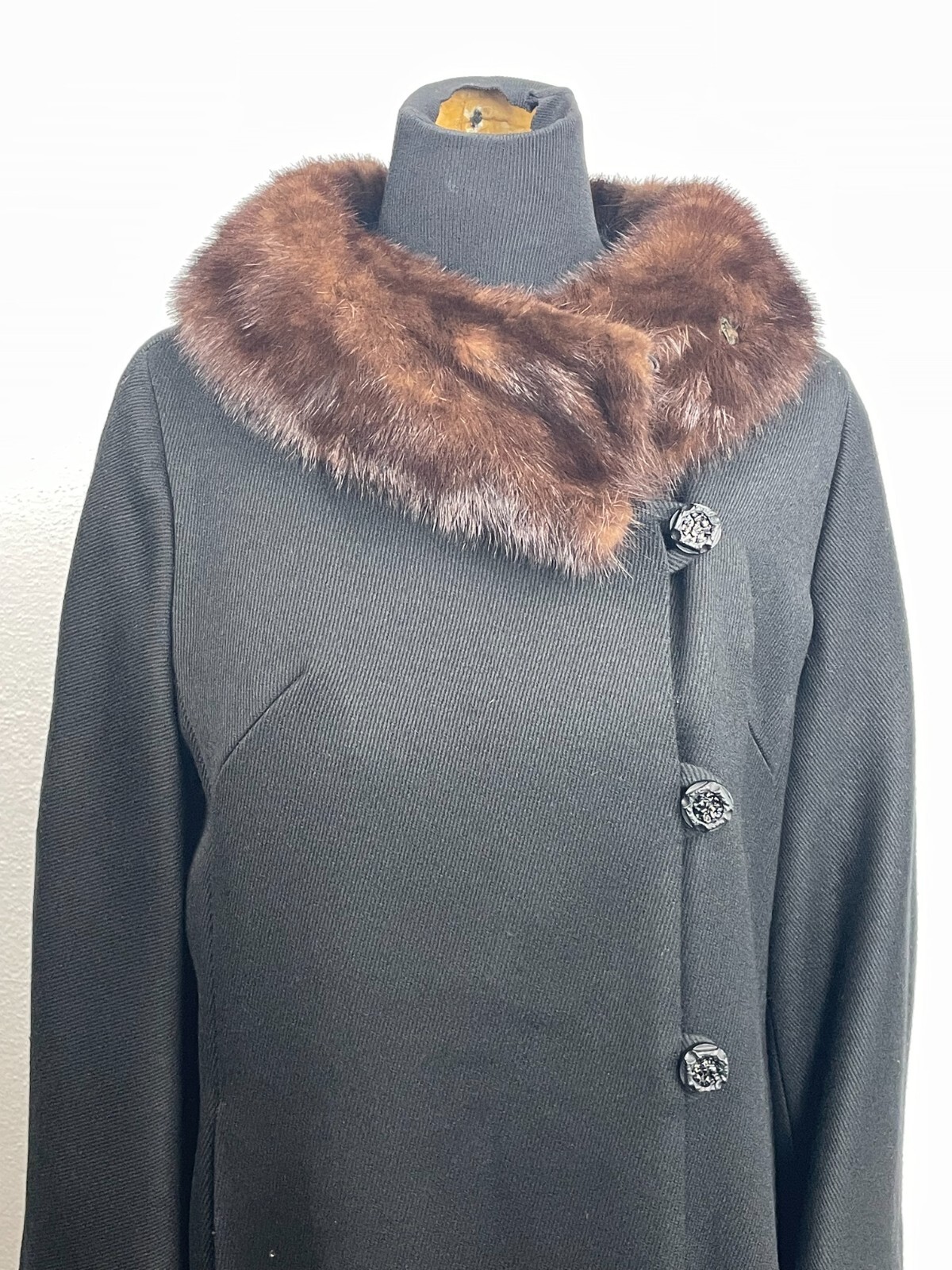 Vintage Forstmann by Penn Craft Women’s Black Fur Collar Asymmetric Button Coat