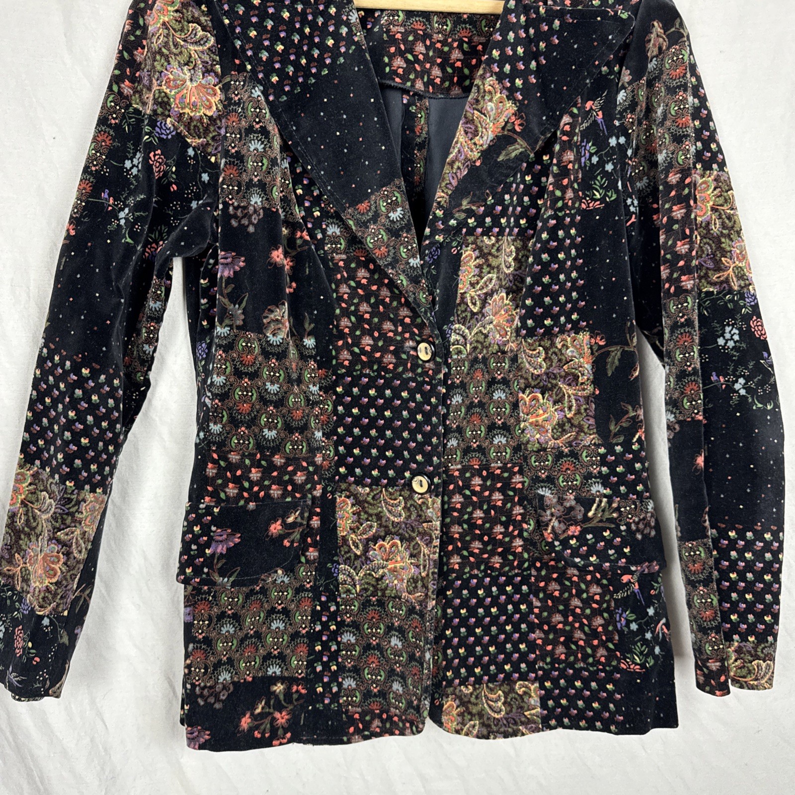 Vintage 1970s Velvet Patchwork Floral Black Blazer Womens XS/S/M *SEE MEAS!