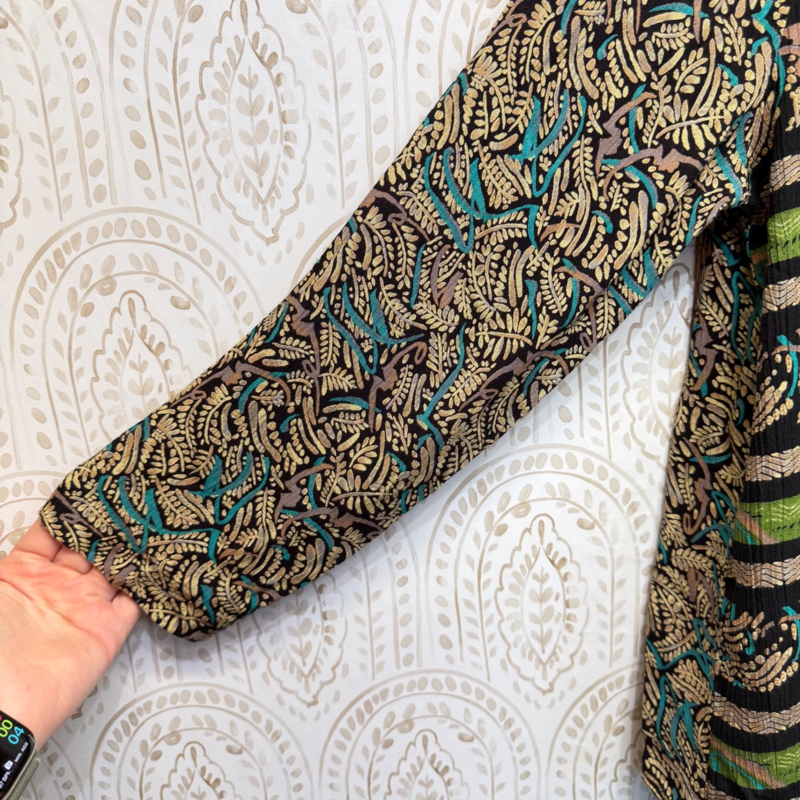 Ms Interpret Vintage Blouse Womens 8 Black Green Rayon Mixed Print Shoulder Pads