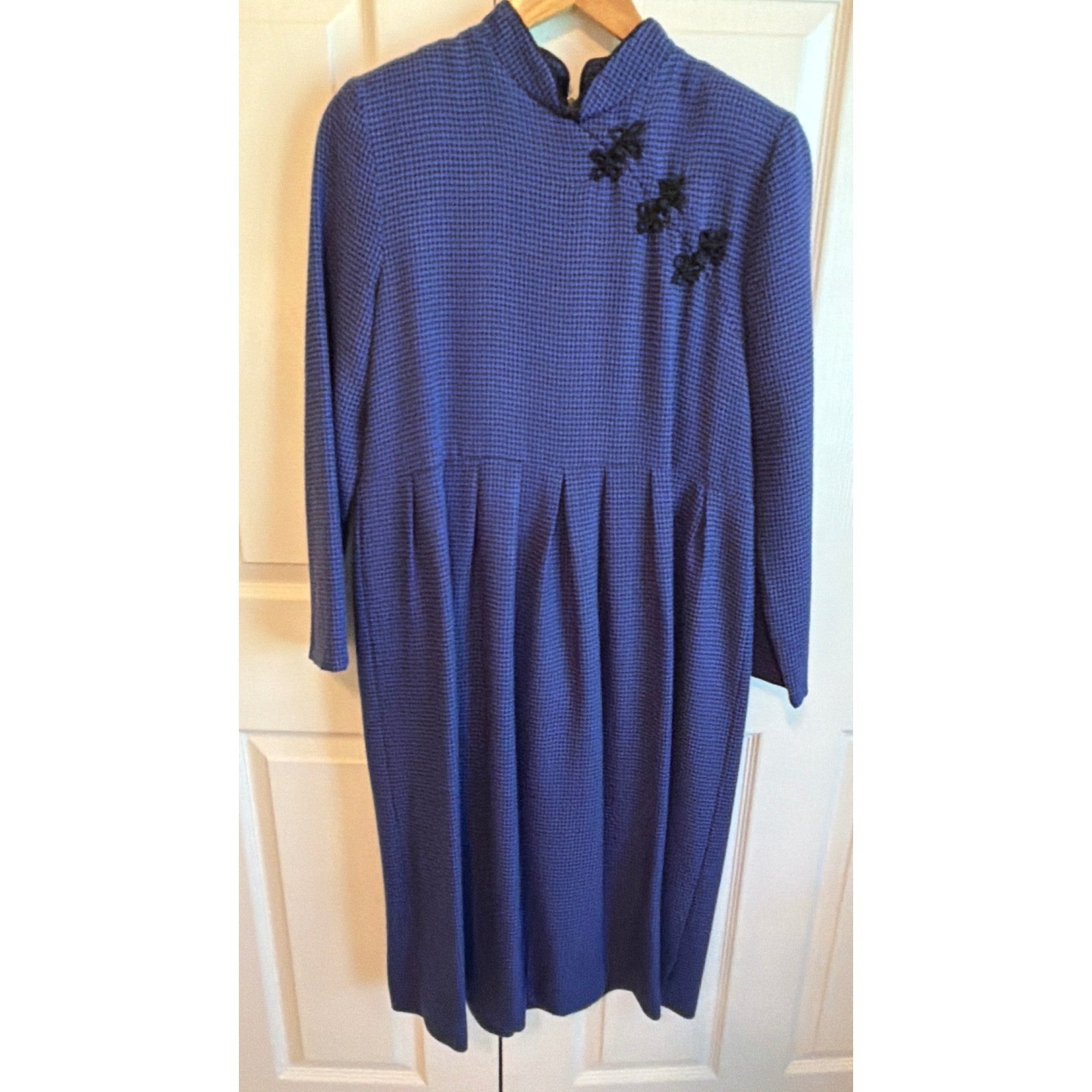 Vintage Miss Dorby 90s Blue Houndstooth Midi Dress Mandarin Collar Frog Closures