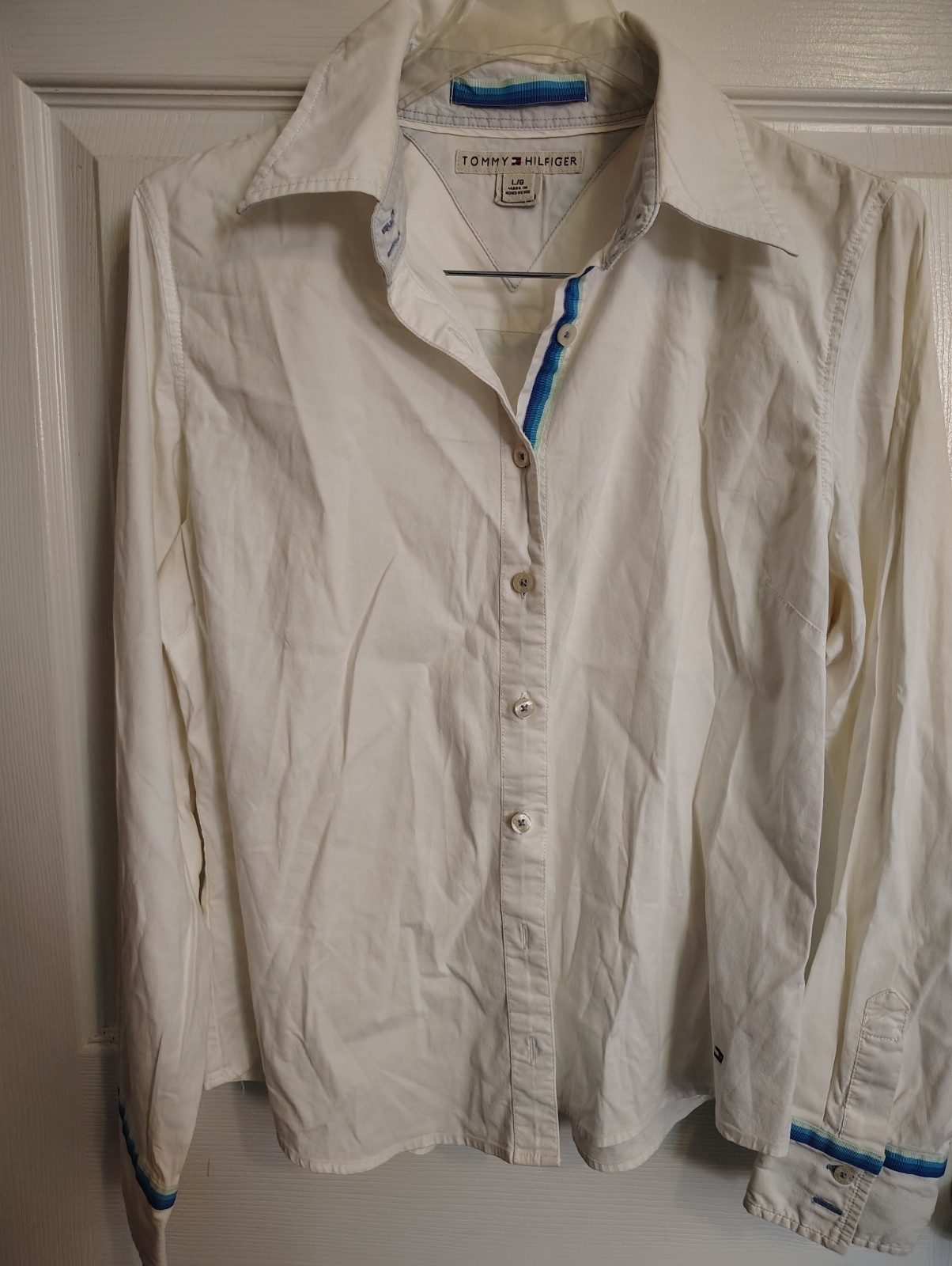 Title: Vintage 90s Tommy Hilfiger White Button-Down Shirt (Made in Hong Kong)
