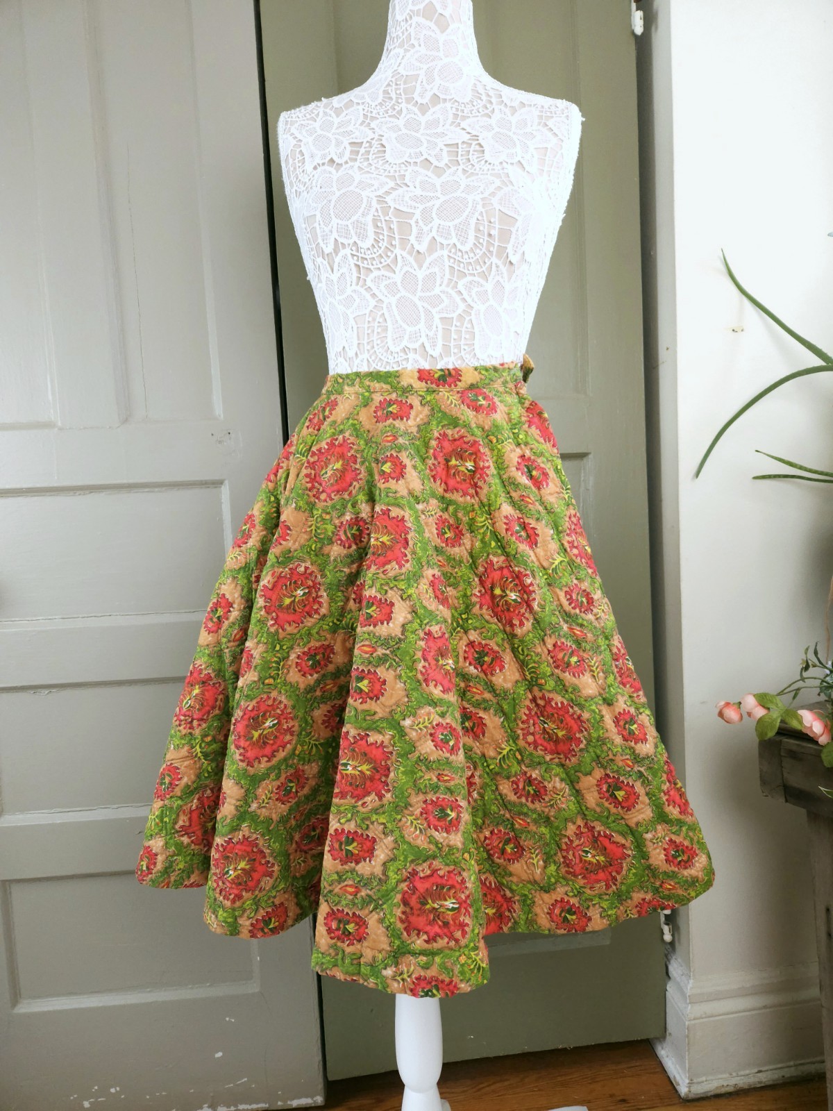 Handmade Quilted Full Vintage 1950s Swing Skirt Green Orange Floral XS